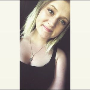 Meet your Posher, Cory